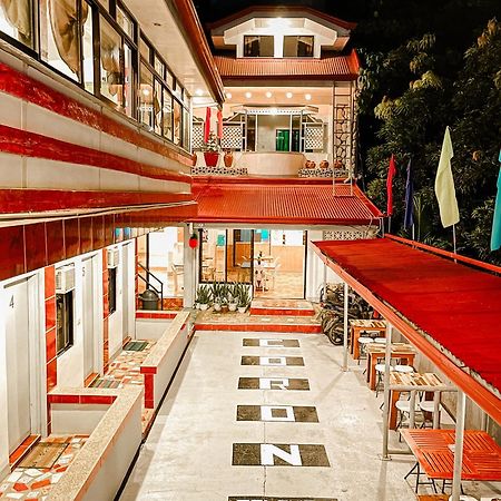 Mario'S Travellers Inn Coron Bagian luar foto