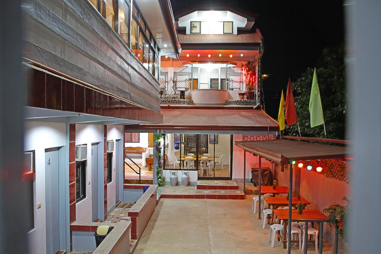 Mario'S Travellers Inn Coron Bagian luar foto