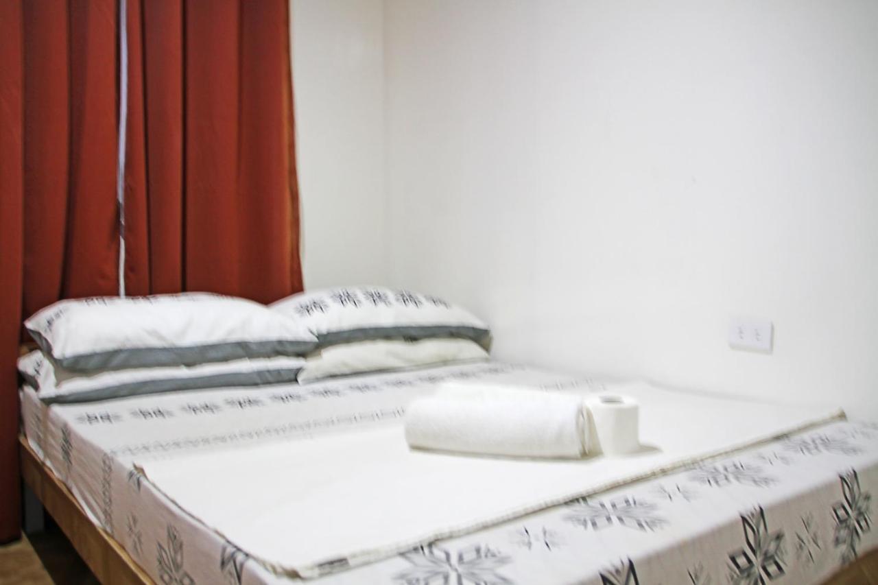 Mario'S Travellers Inn Coron Bagian luar foto
