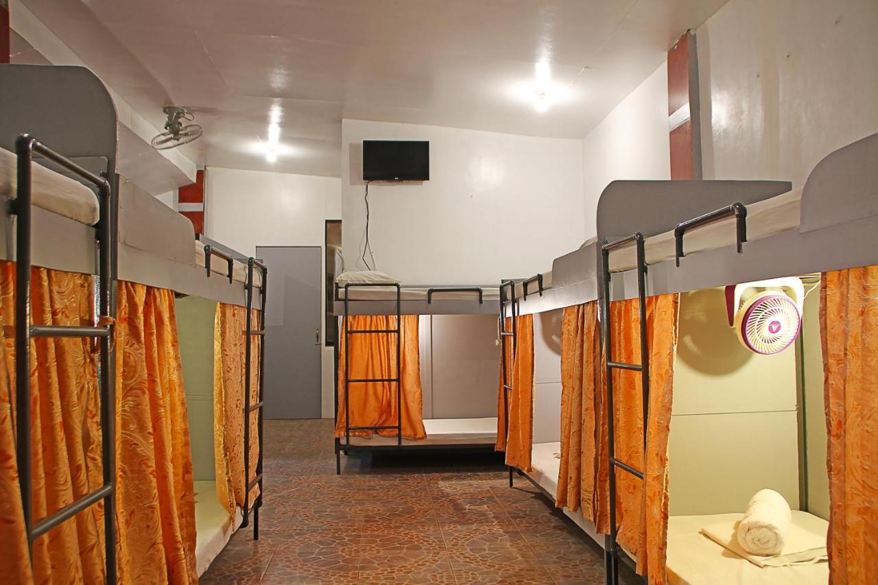 Mario'S Travellers Inn Coron Bagian luar foto