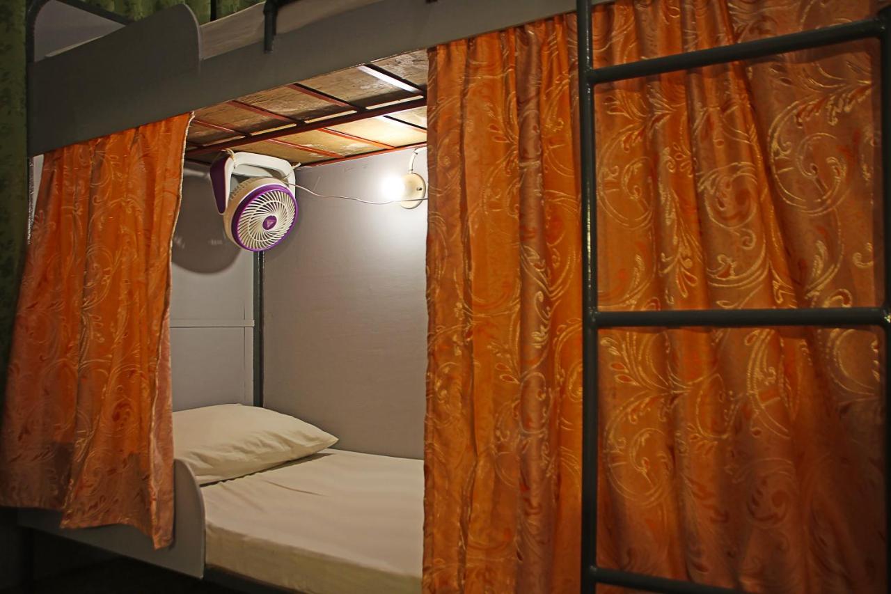 Mario'S Travellers Inn Coron Bagian luar foto