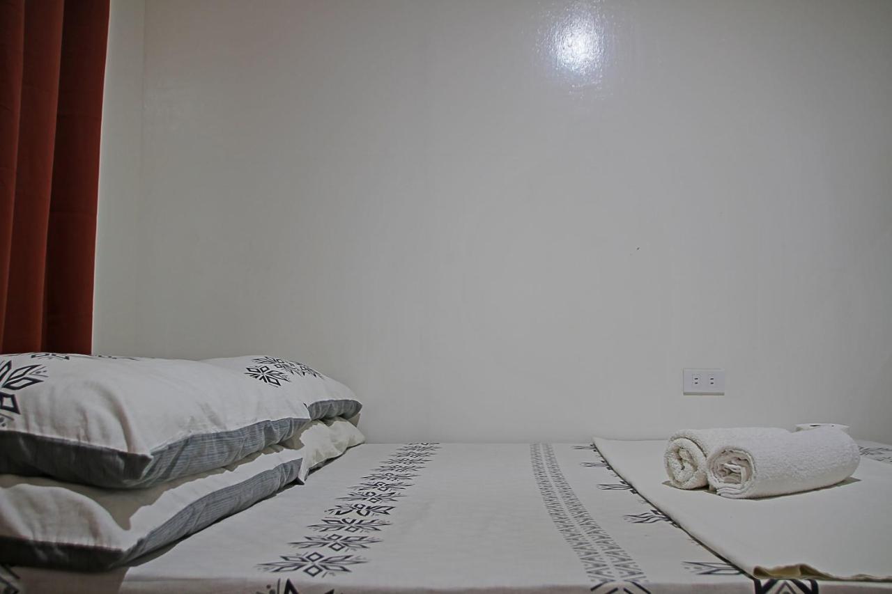 Mario'S Travellers Inn Coron Bagian luar foto