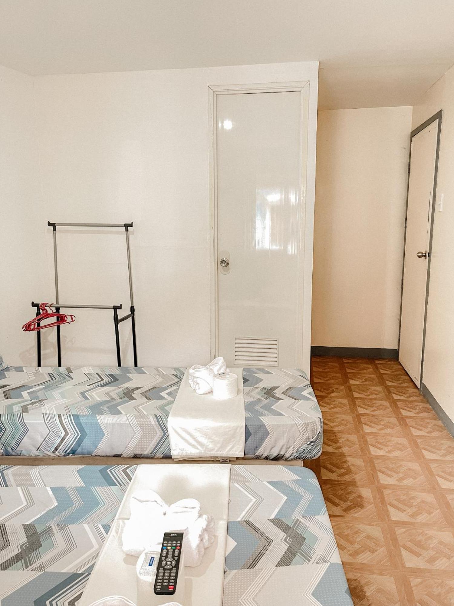 Mario'S Travellers Inn Coron Bagian luar foto