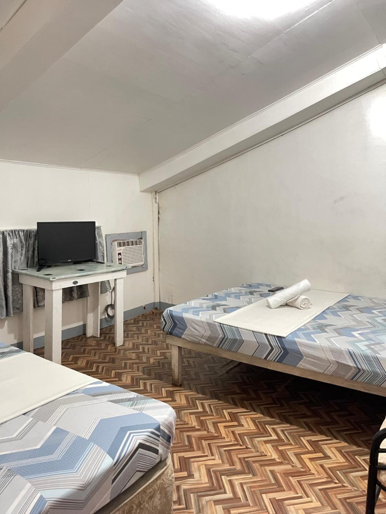 Mario'S Travellers Inn Coron Bagian luar foto