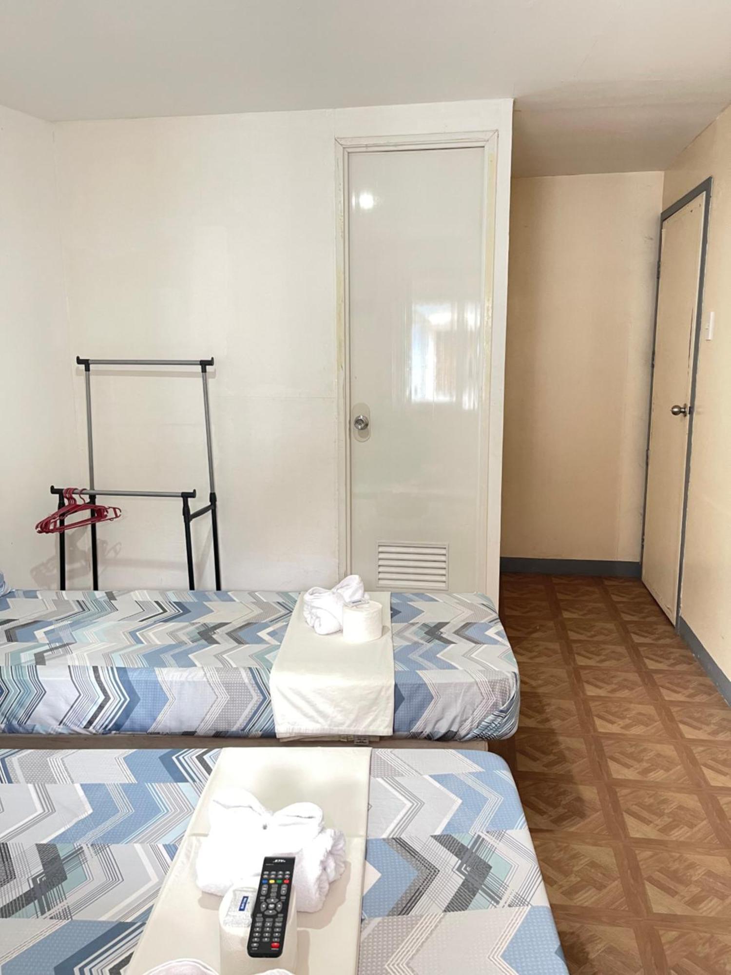 Mario'S Travellers Inn Coron Bagian luar foto