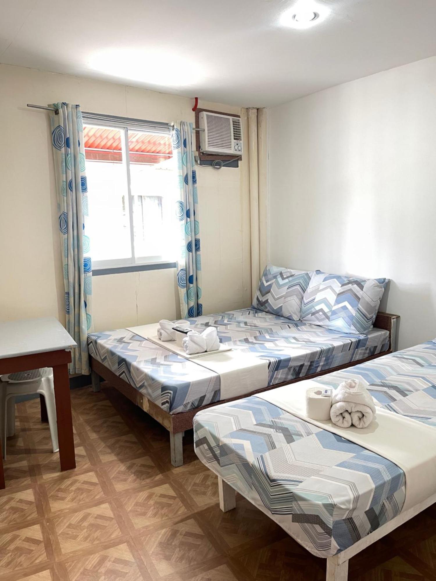 Mario'S Travellers Inn Coron Bagian luar foto
