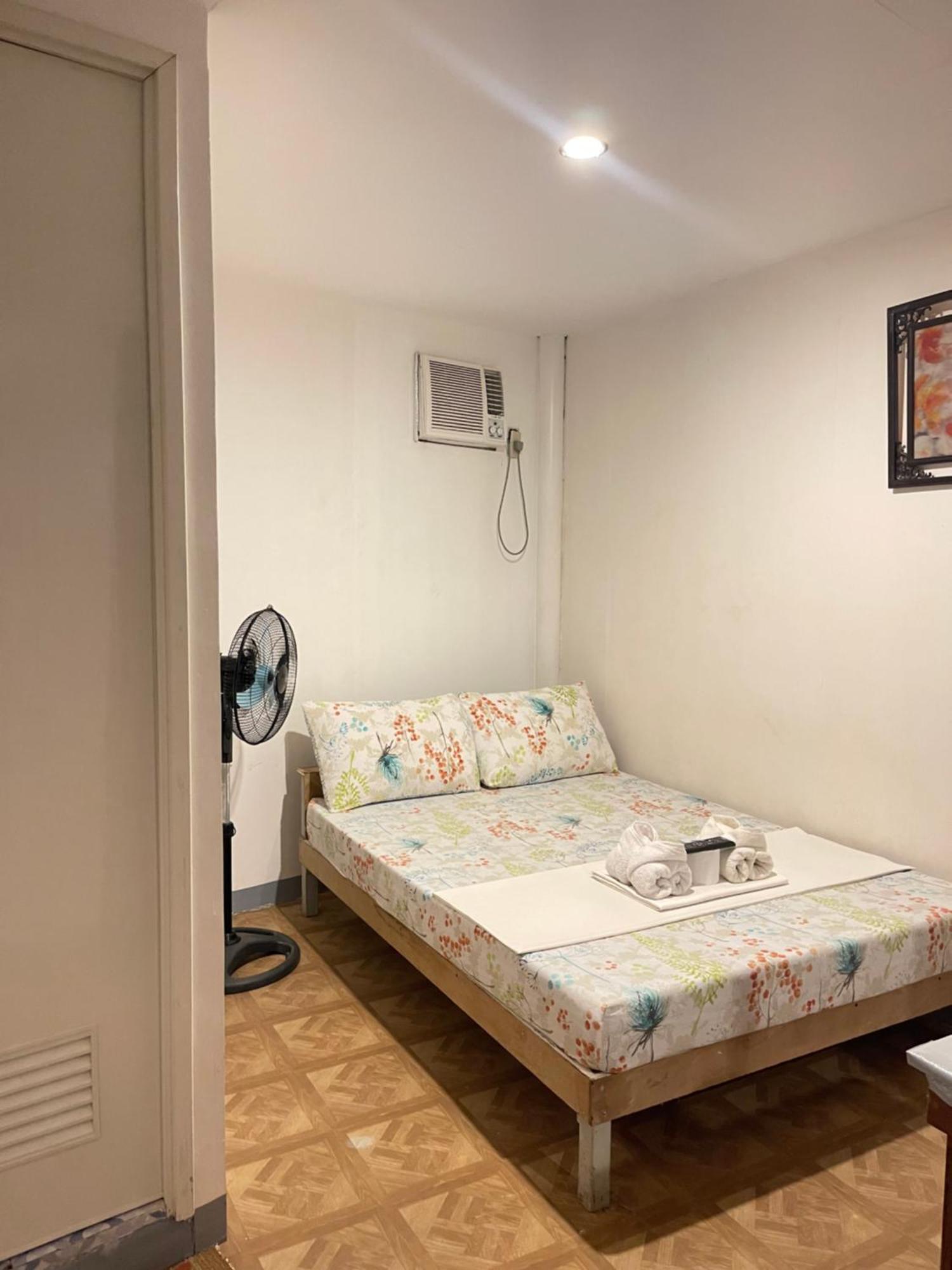 Mario'S Travellers Inn Coron Bagian luar foto