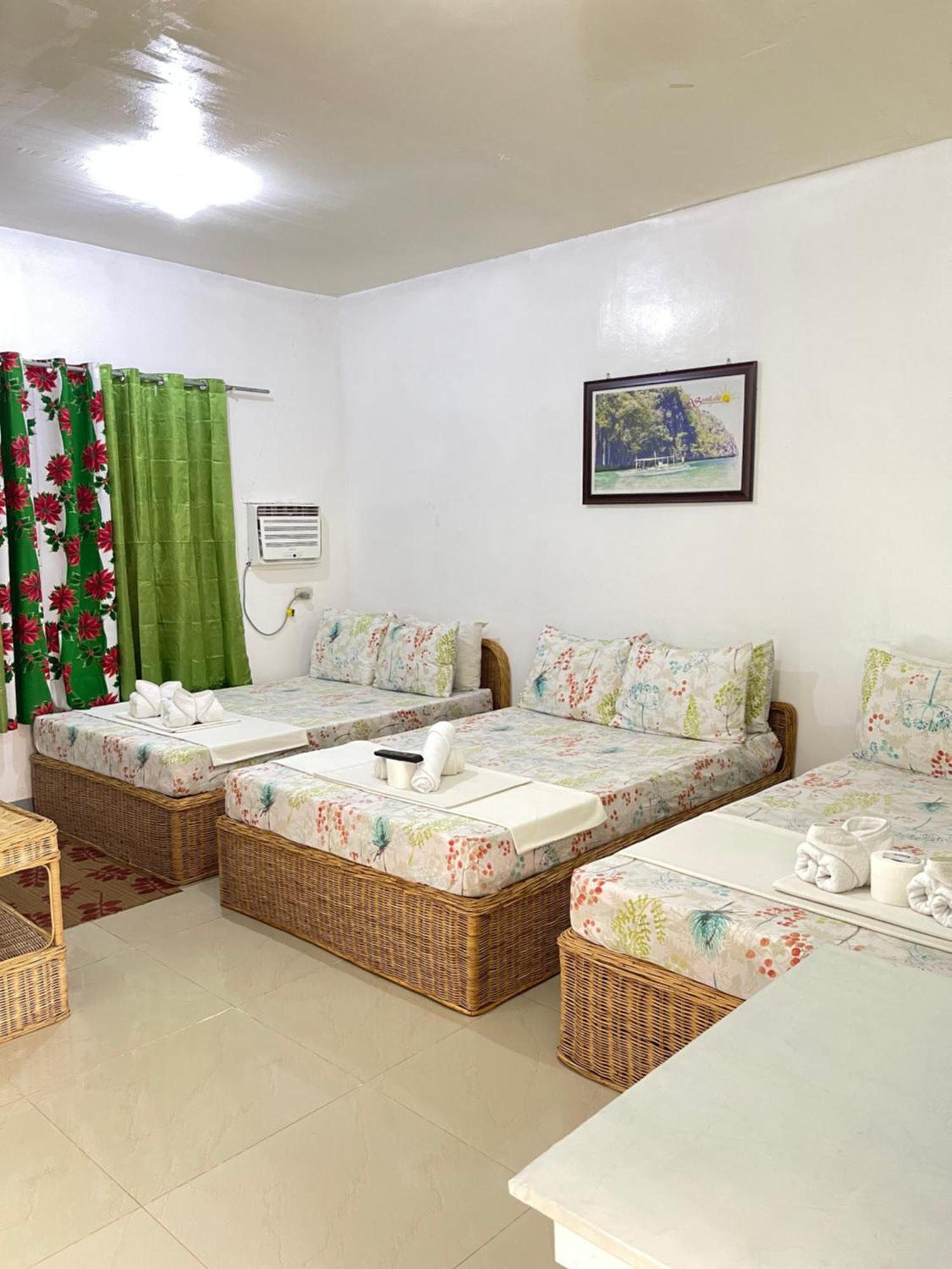 Mario'S Travellers Inn Coron Bagian luar foto